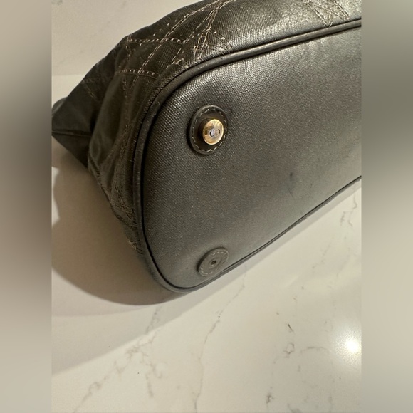 Authentic LADY DIOR Soft Tote Cannage Quilt Canvas Large. Beautiful condition! - Picture 8 of 12